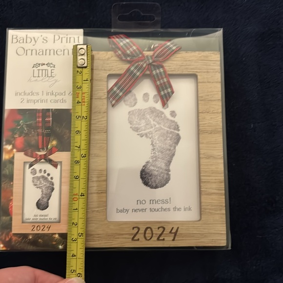 New in package ✨ Baby’s Print Ornament 2024 - Picture 3 of 4
